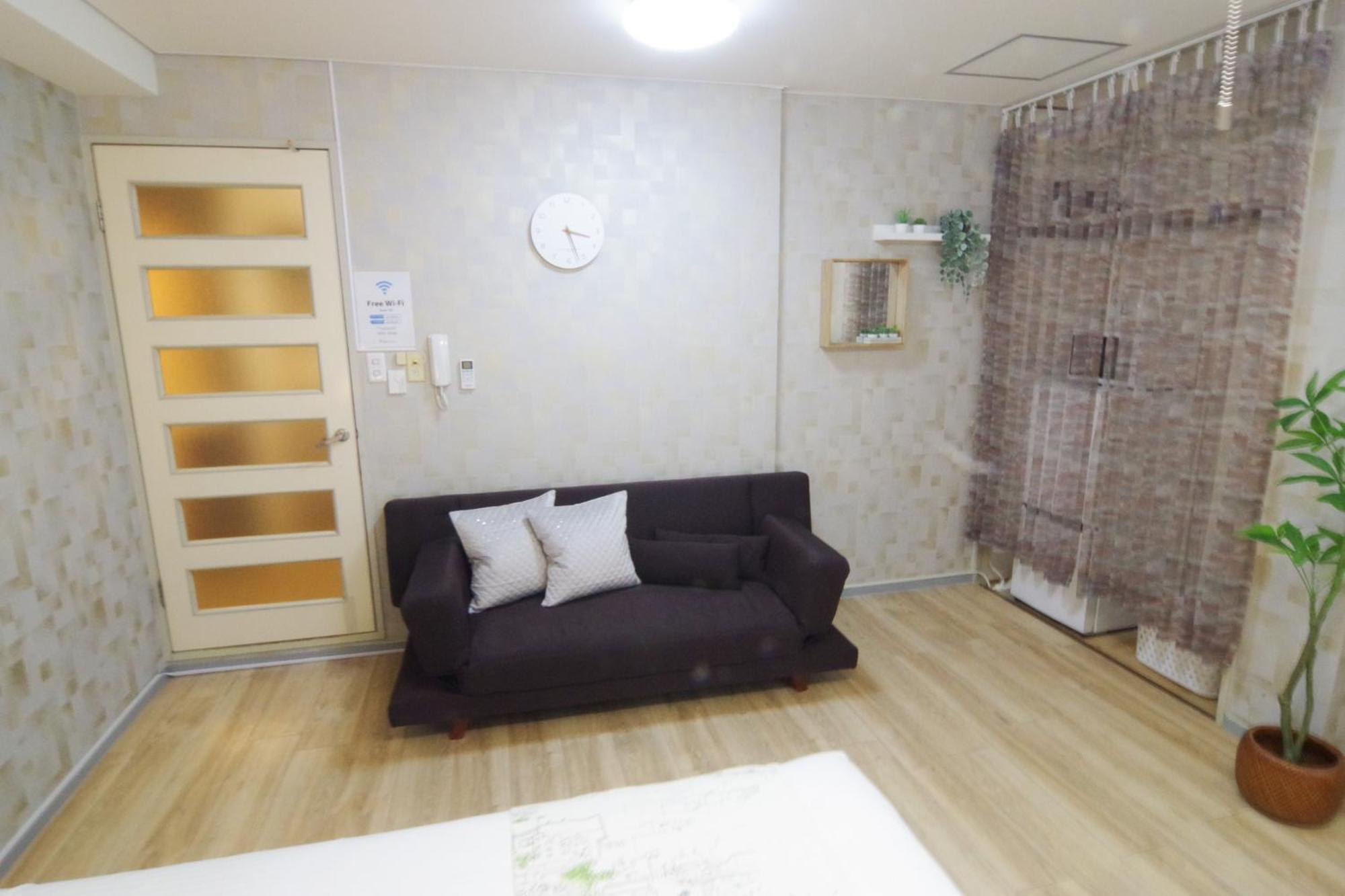 Nippombashi Art Hotel 402 Osaka Exterior photo