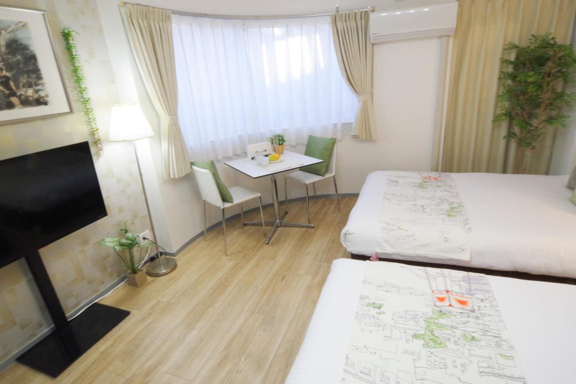 Nippombashi Art Hotel 402 Osaka Exterior photo